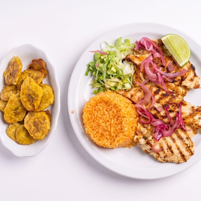 Pollo a la Plancha / Grilled Chicken.