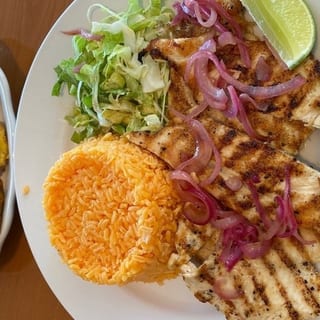 Pollo a la Plancha / Grilled Chicken